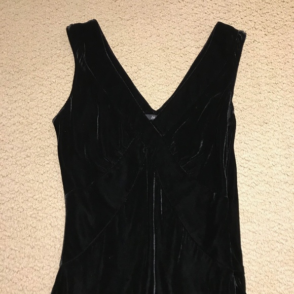 Jacob Velvet Dress - Picture 2 of 4